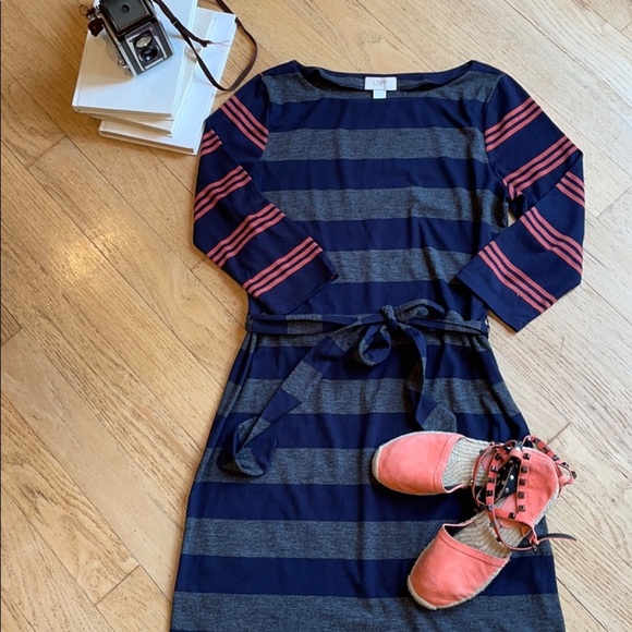 LOFT Dresses & Skirts - LOFT dress